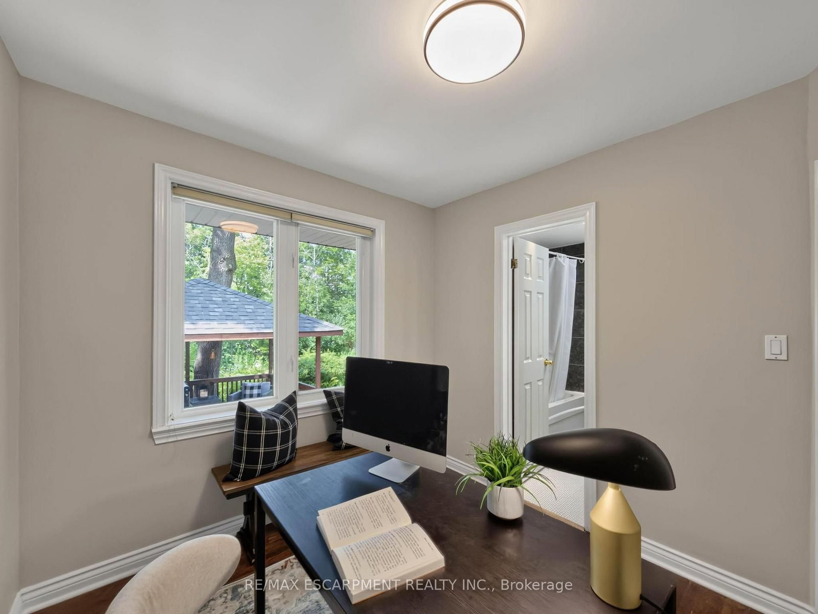 1239 Baldwin Drive • Oakville, ON photo 14