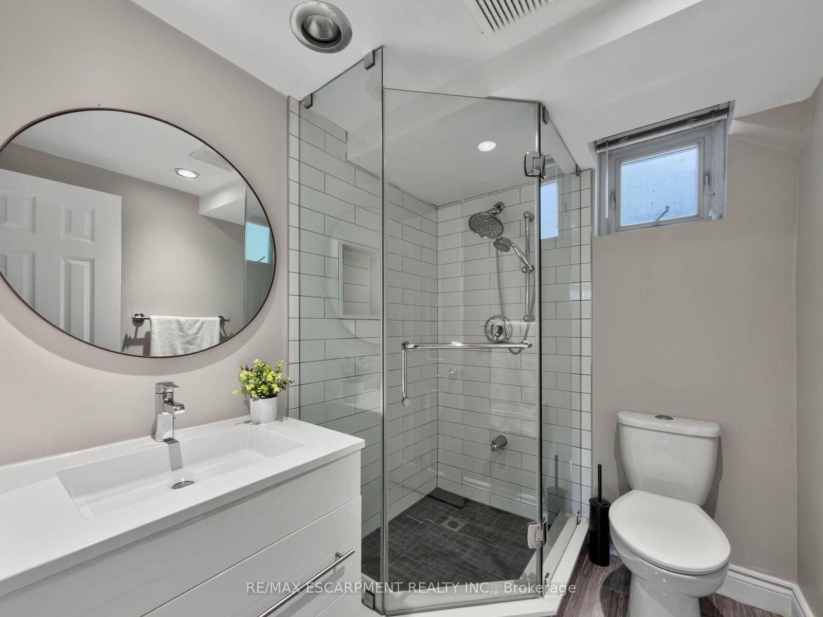 1239 Baldwin Drive • Oakville, ON photo 20