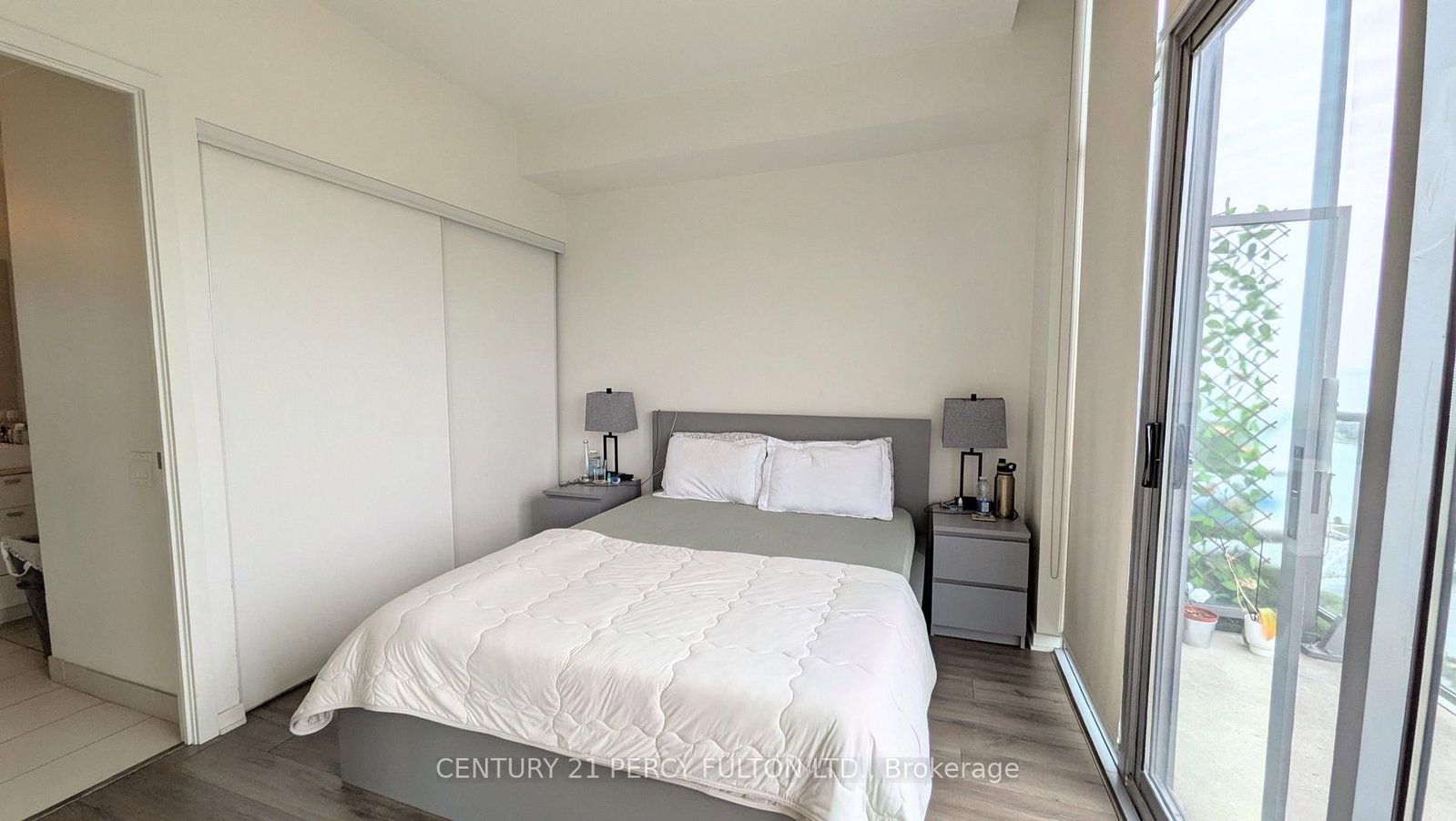 105 The Queensway • #3505 • Toronto, ON photo 13