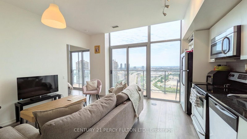 3505 - 105 The Queensway