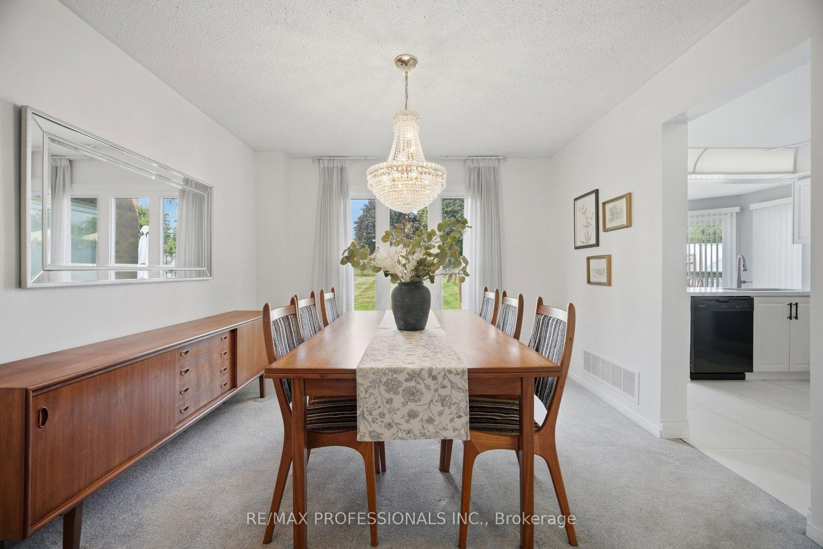 14 Laura Court • Brampton, ON photo 11