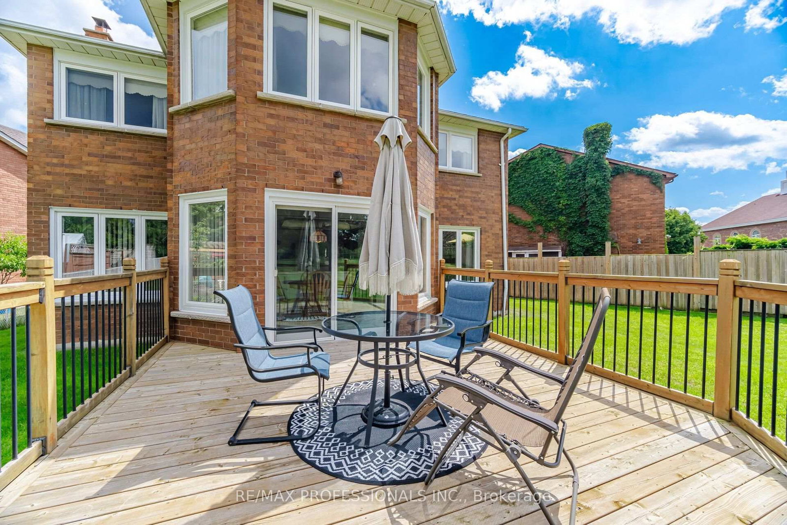 14 Laura Court • Brampton, ON photo 42