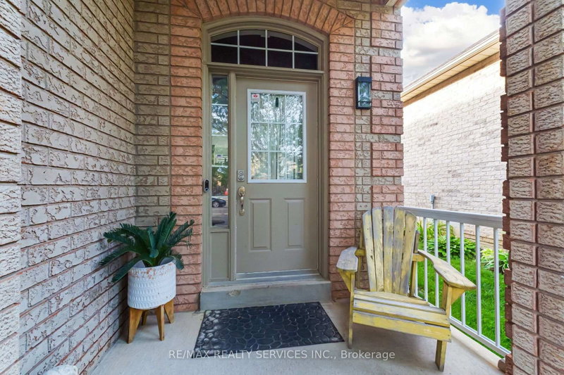 50 Sunny Glen Crescent