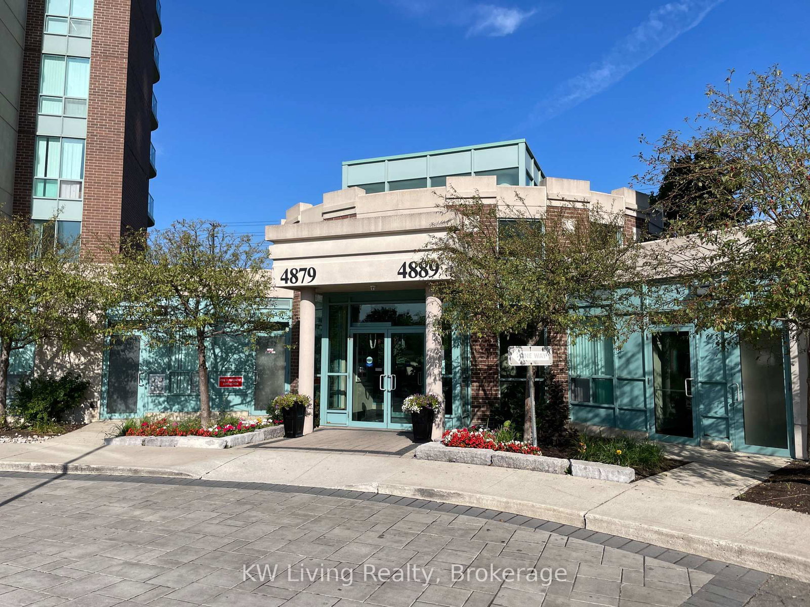 908 Room2 - 4889 Kimbermount Avenue, Mississauga 2
