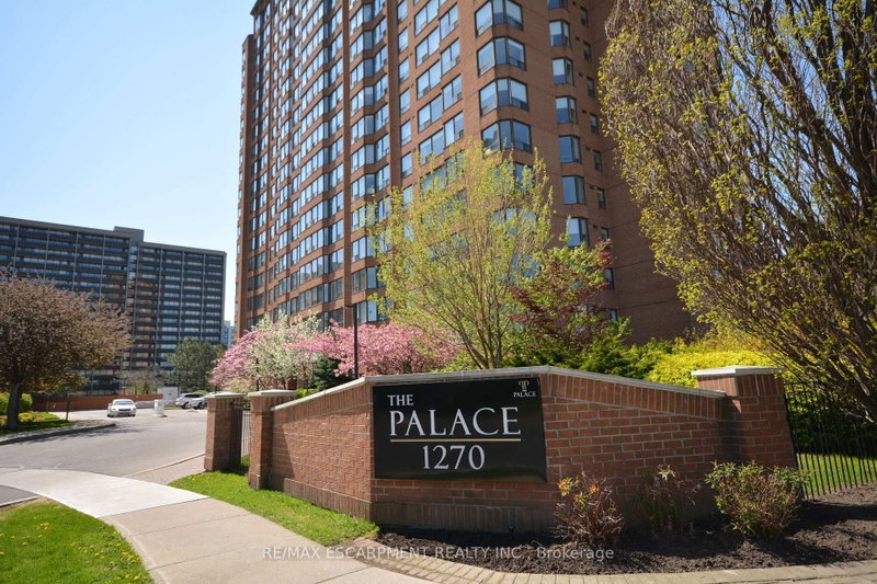 103 - 1270 Maple Crossing Boulevard E