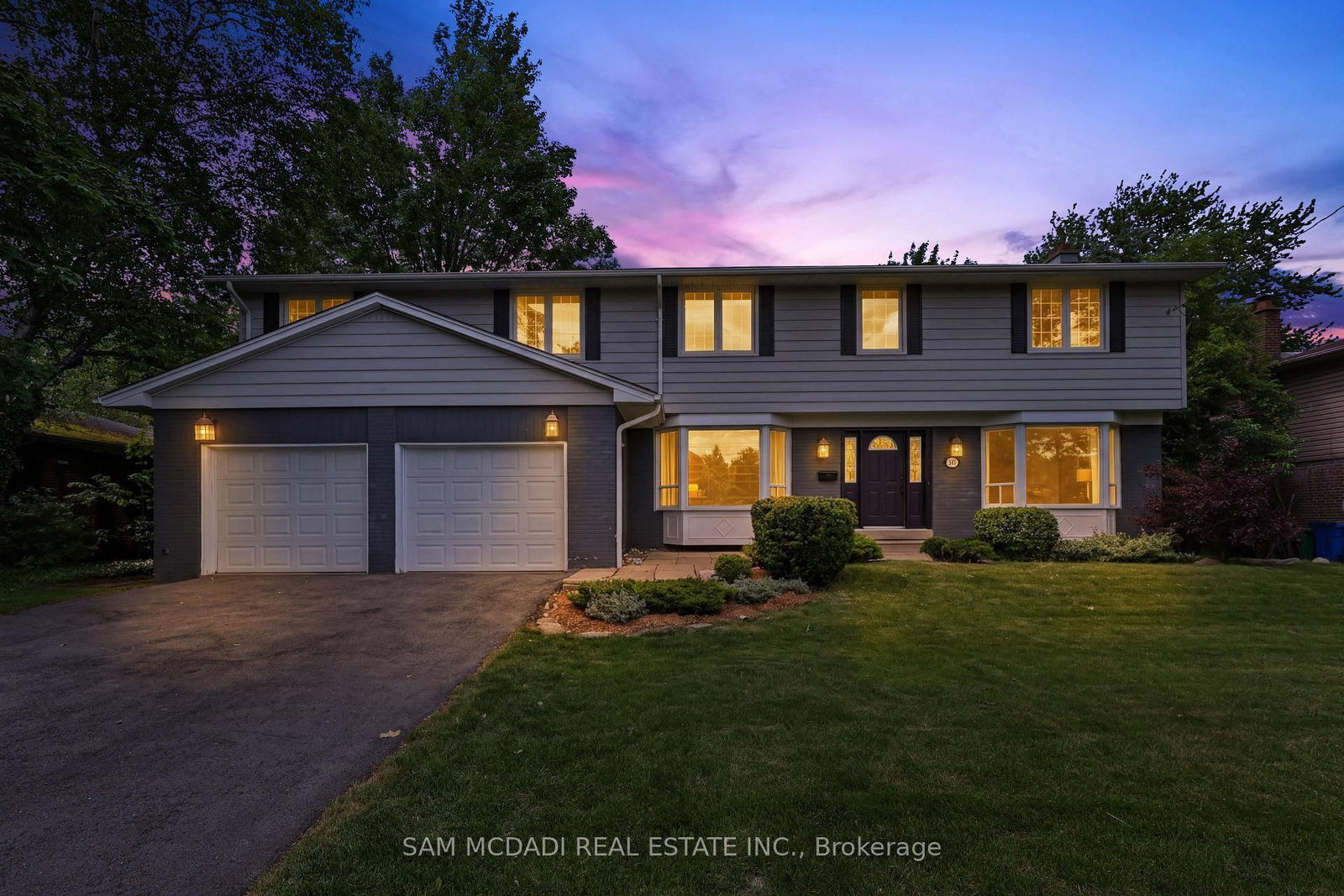 1449 Truscott Drive • Mississauga, ON photo 1