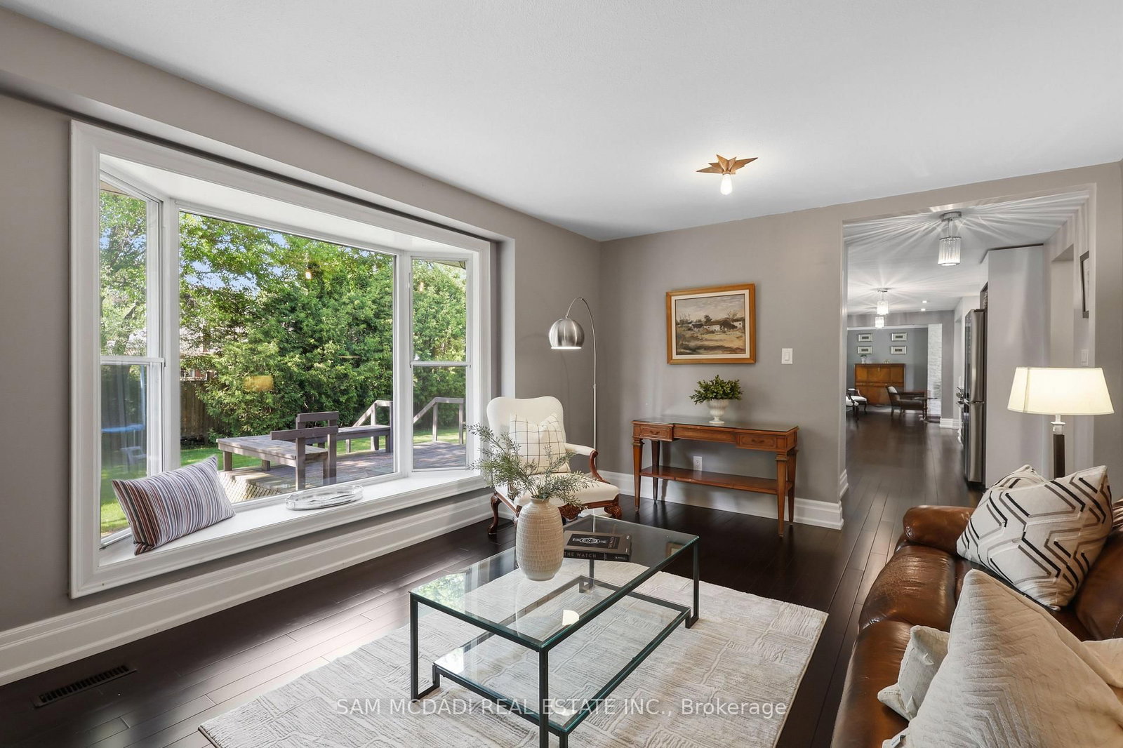 1449 Truscott Drive • Mississauga, ON photo 11