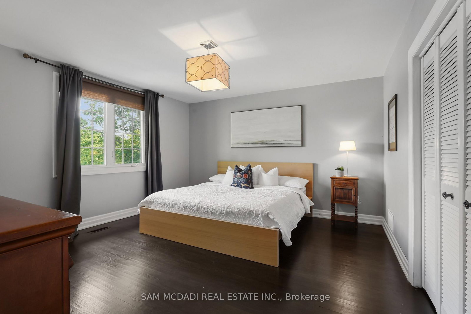 1449 Truscott Drive • Mississauga, ON photo 16