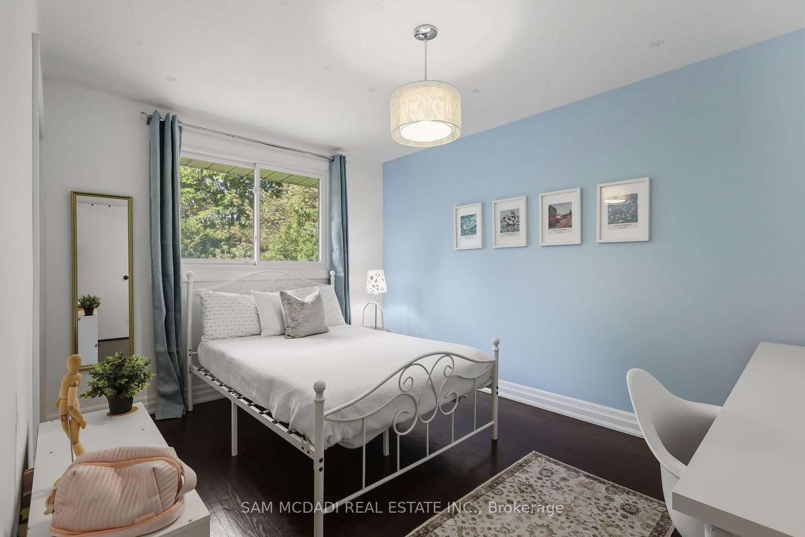 1449 Truscott Drive • Mississauga, ON photo 27