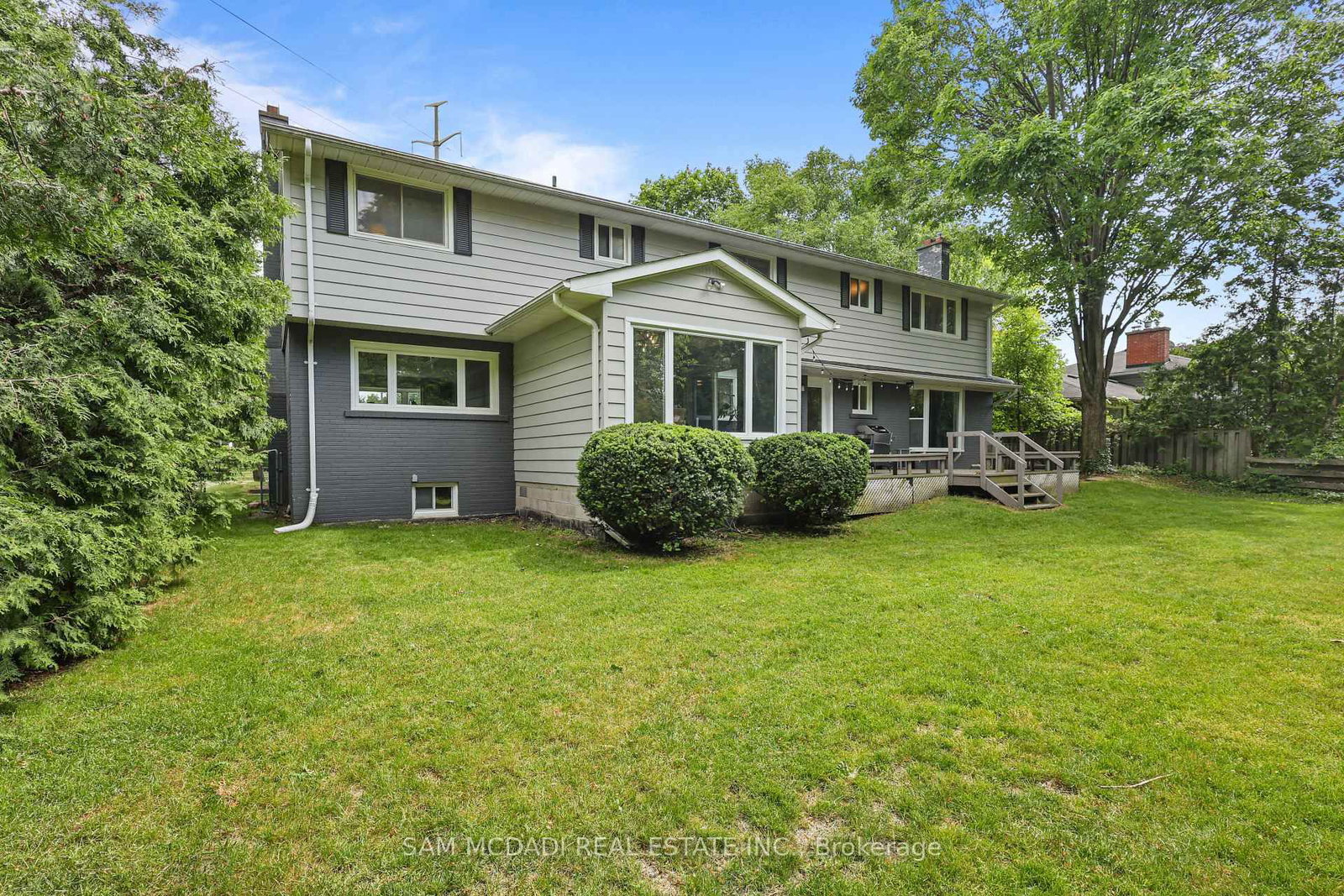 1449 Truscott Drive • Mississauga, ON photo 39