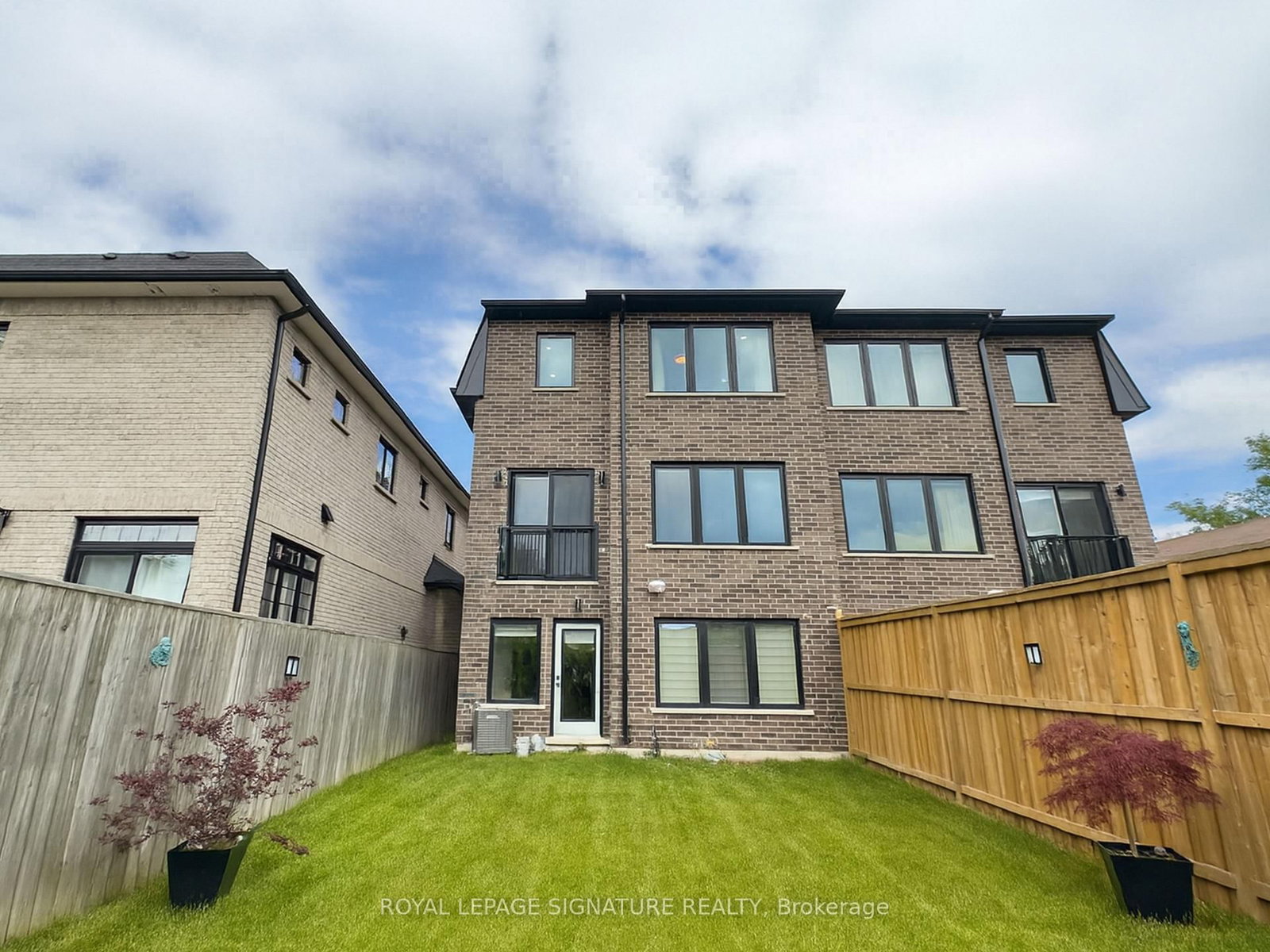 920 Fourth Street • Mississauga, ON photo 42