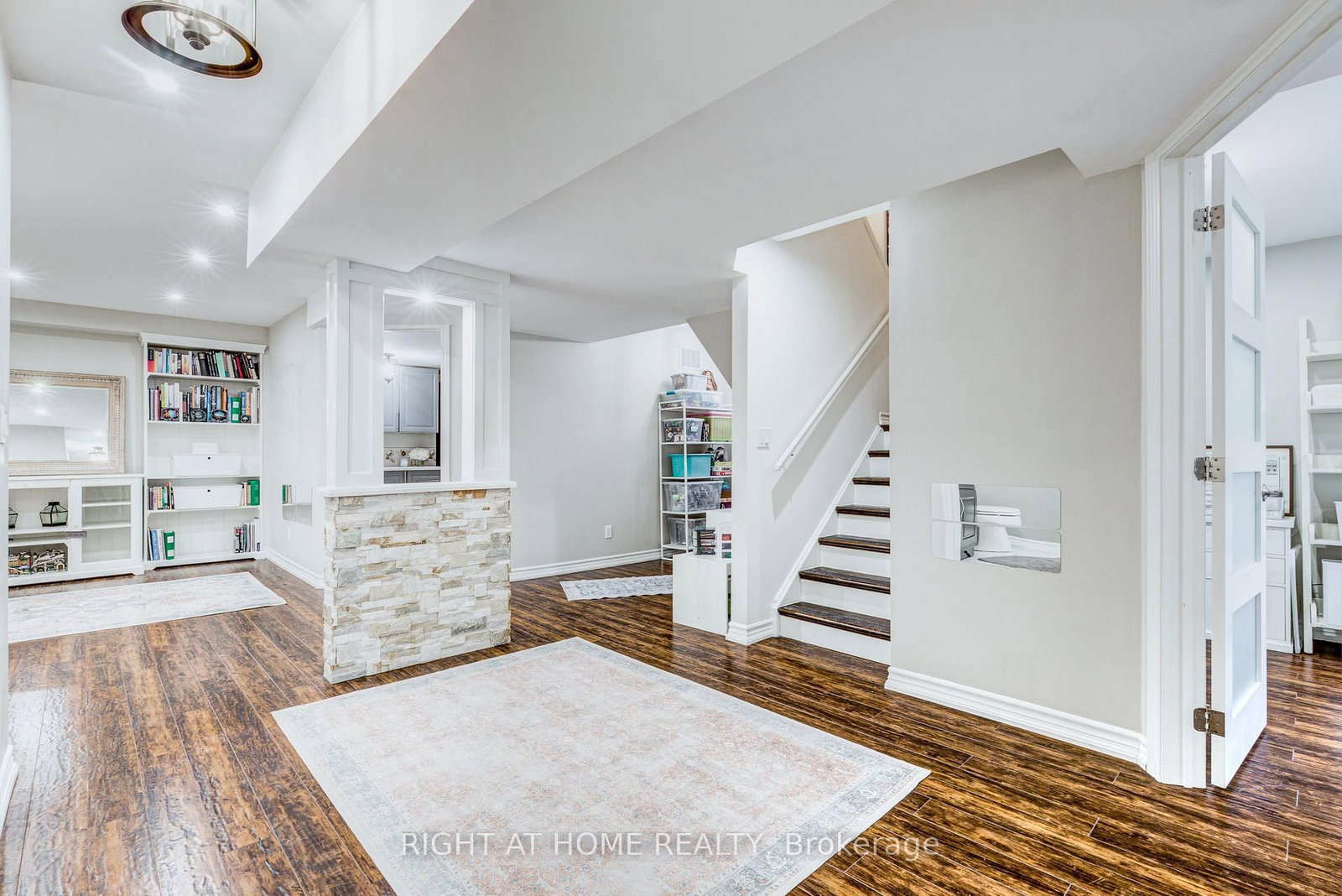 241 Lexington Road • Oakville, ON photo 21