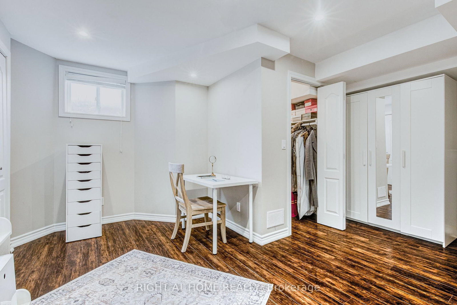 241 Lexington Road • Oakville, ON photo 24