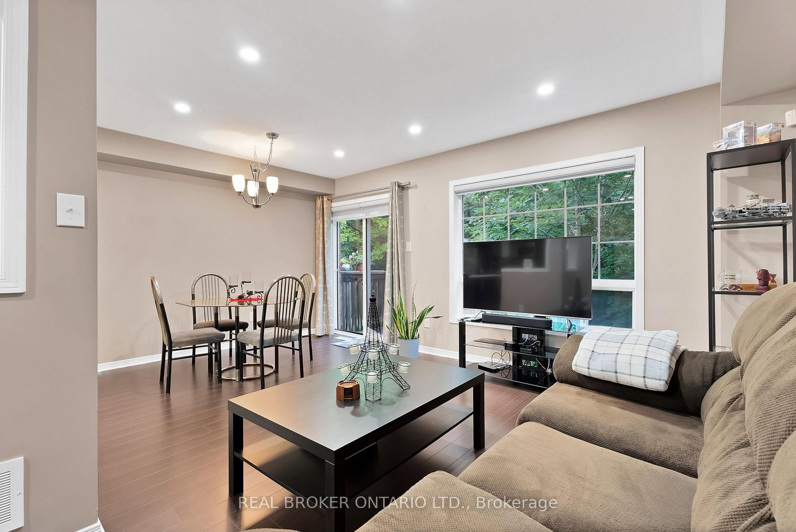 7360 Zinnia Place • #152 • Mississauga, ON photo 12