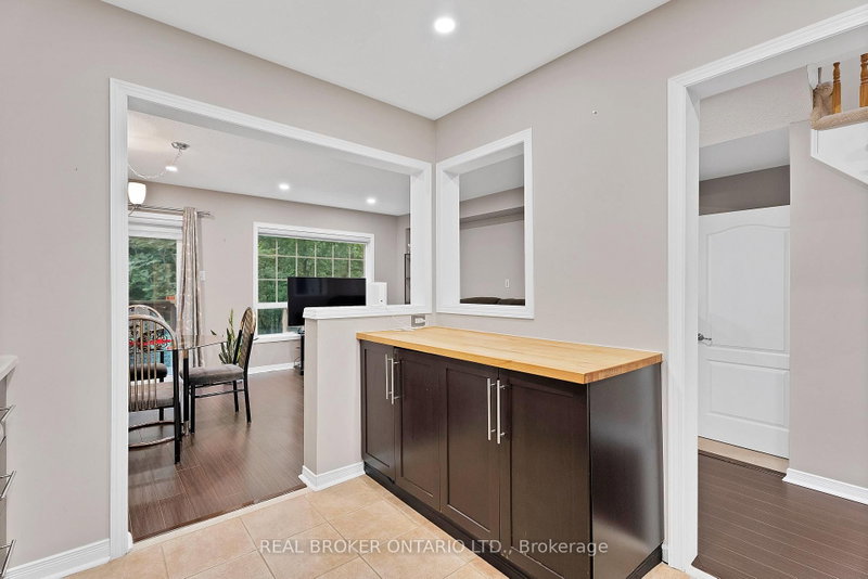152 - 7360 Zinnia Place