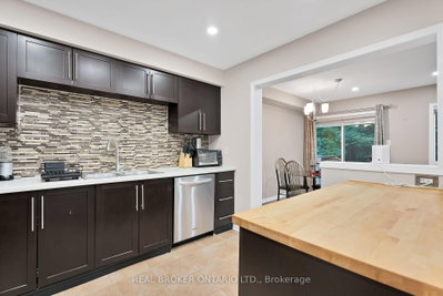 7360 Zinnia Place • #152 • Mississauga, ON photo 4