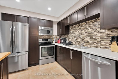 7360 Zinnia Place • #152 • Mississauga, ON photo 6