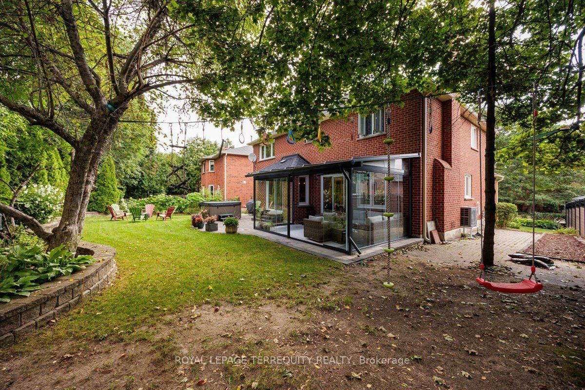 1207 Dogwood Crescent • Oakville, ON photo 45