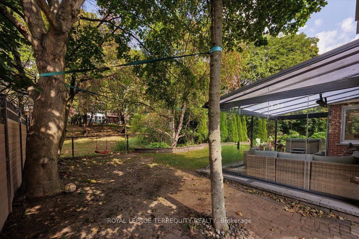 1207 Dogwood Crescent • Oakville, ON photo 48