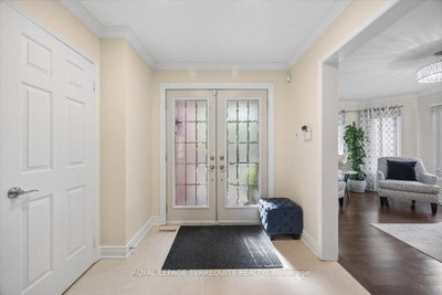 1207 Dogwood Crescent • Oakville, ON photo 5