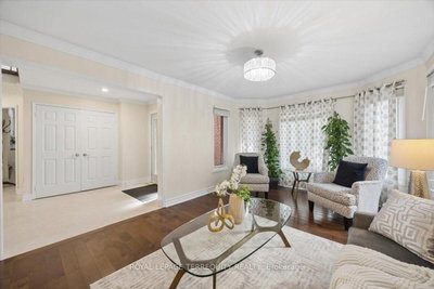 1207 Dogwood Crescent • Oakville, ON photo 7