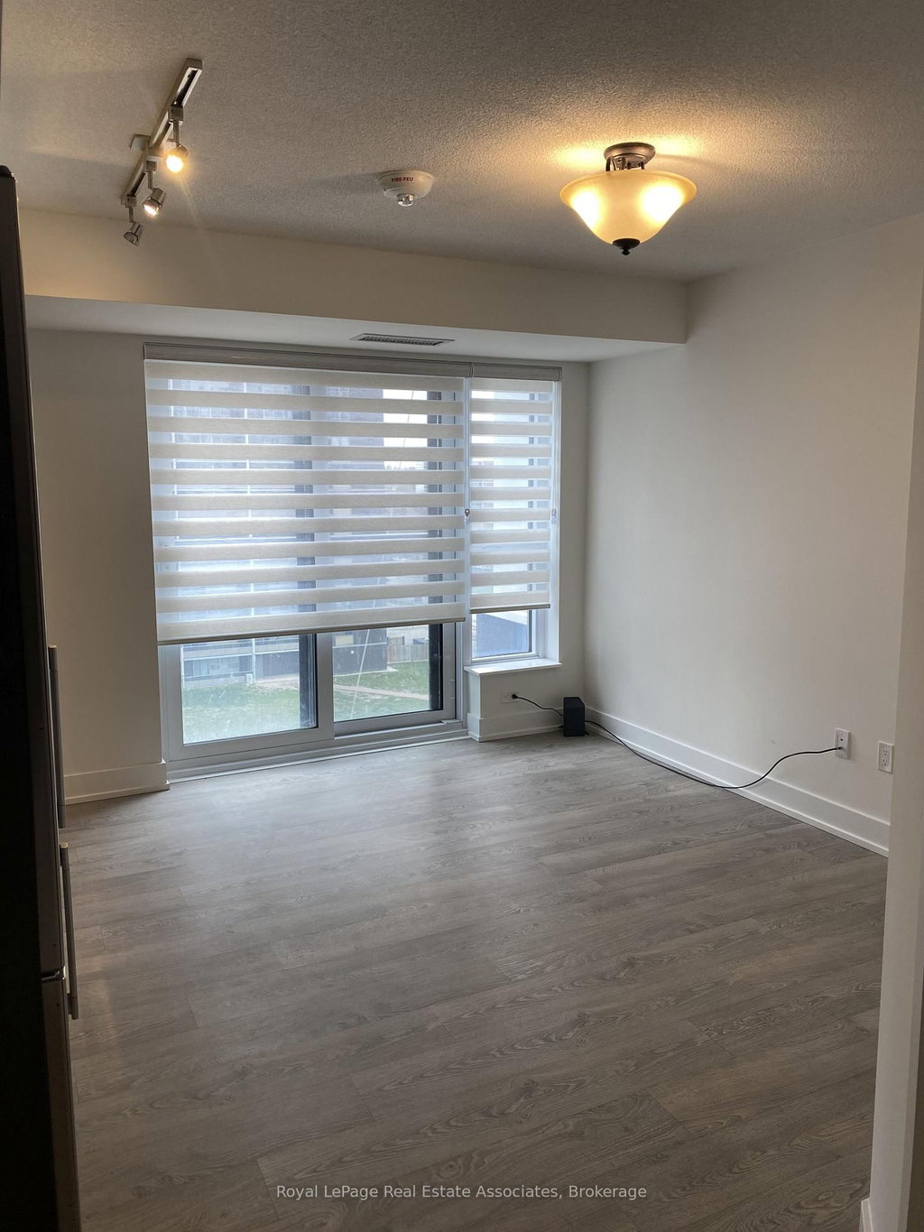 603 - 7 Mabelle Avenue 2