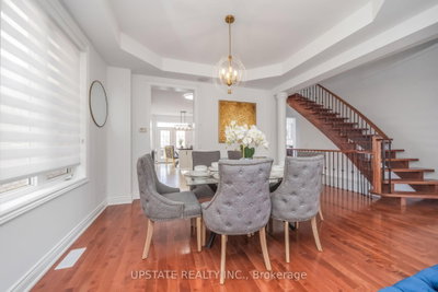 19 Eaglesprings Crescent • Brampton, ON photo 9