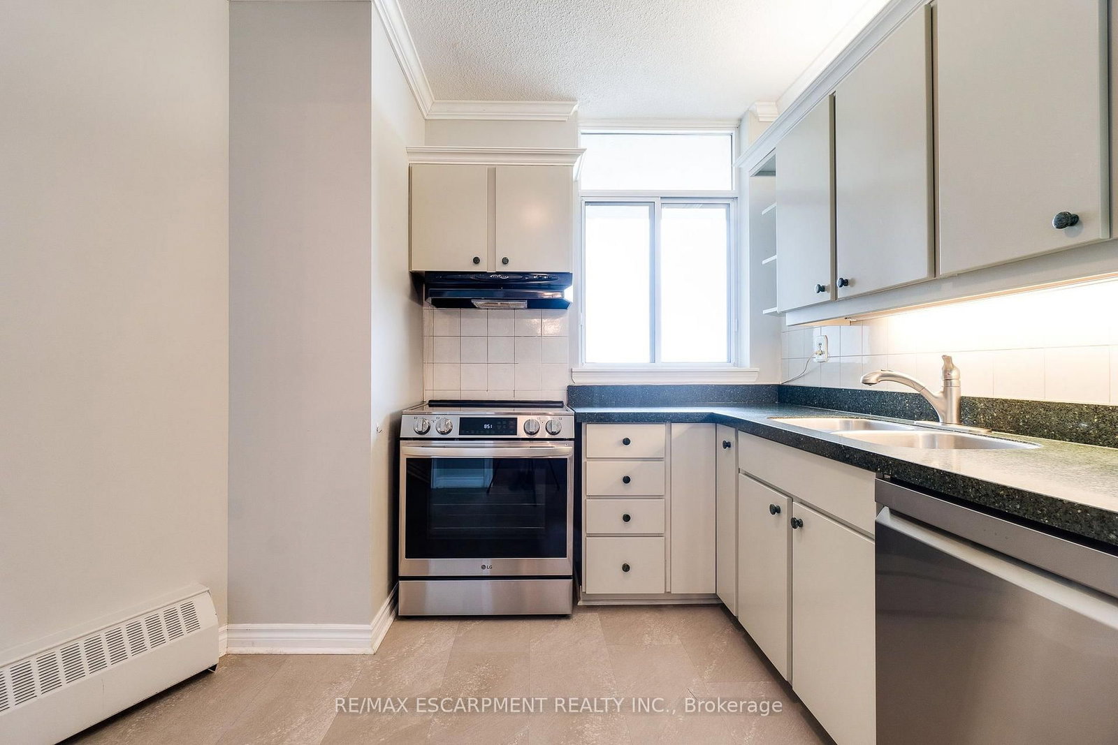 5250 Lakeshore Road • #1207 • Burlington, ON photo 18