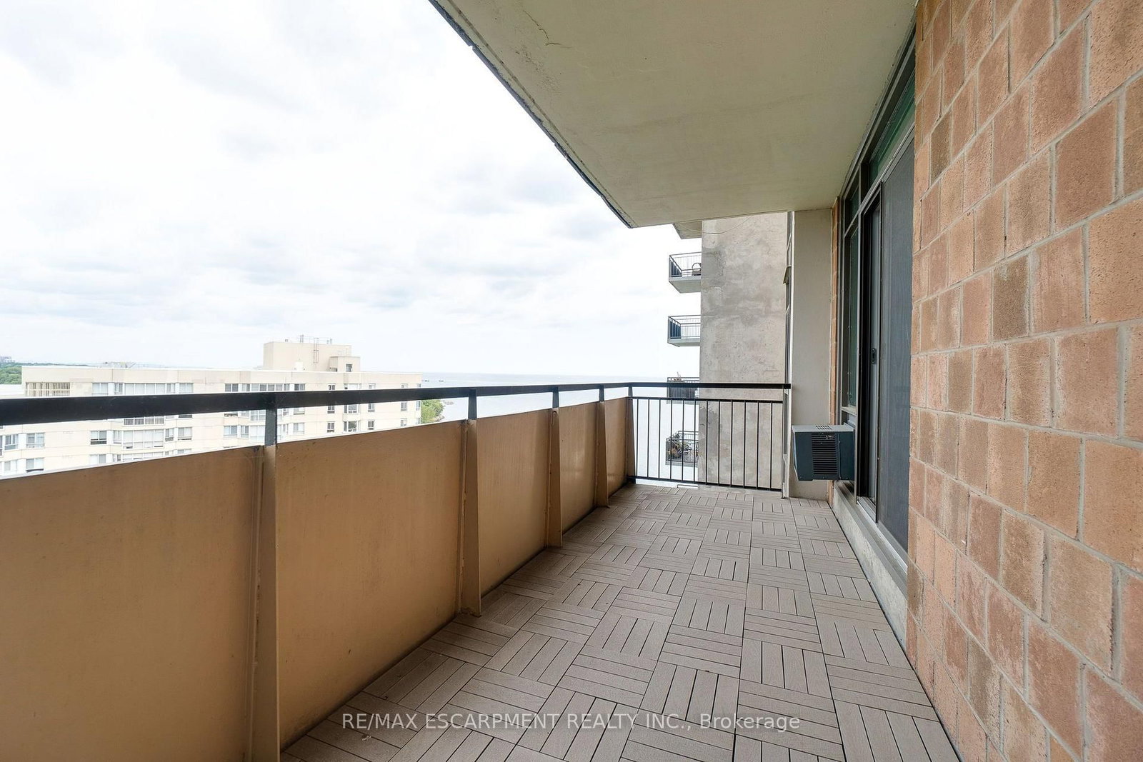 5250 Lakeshore Road • #1207 • Burlington, ON photo 30