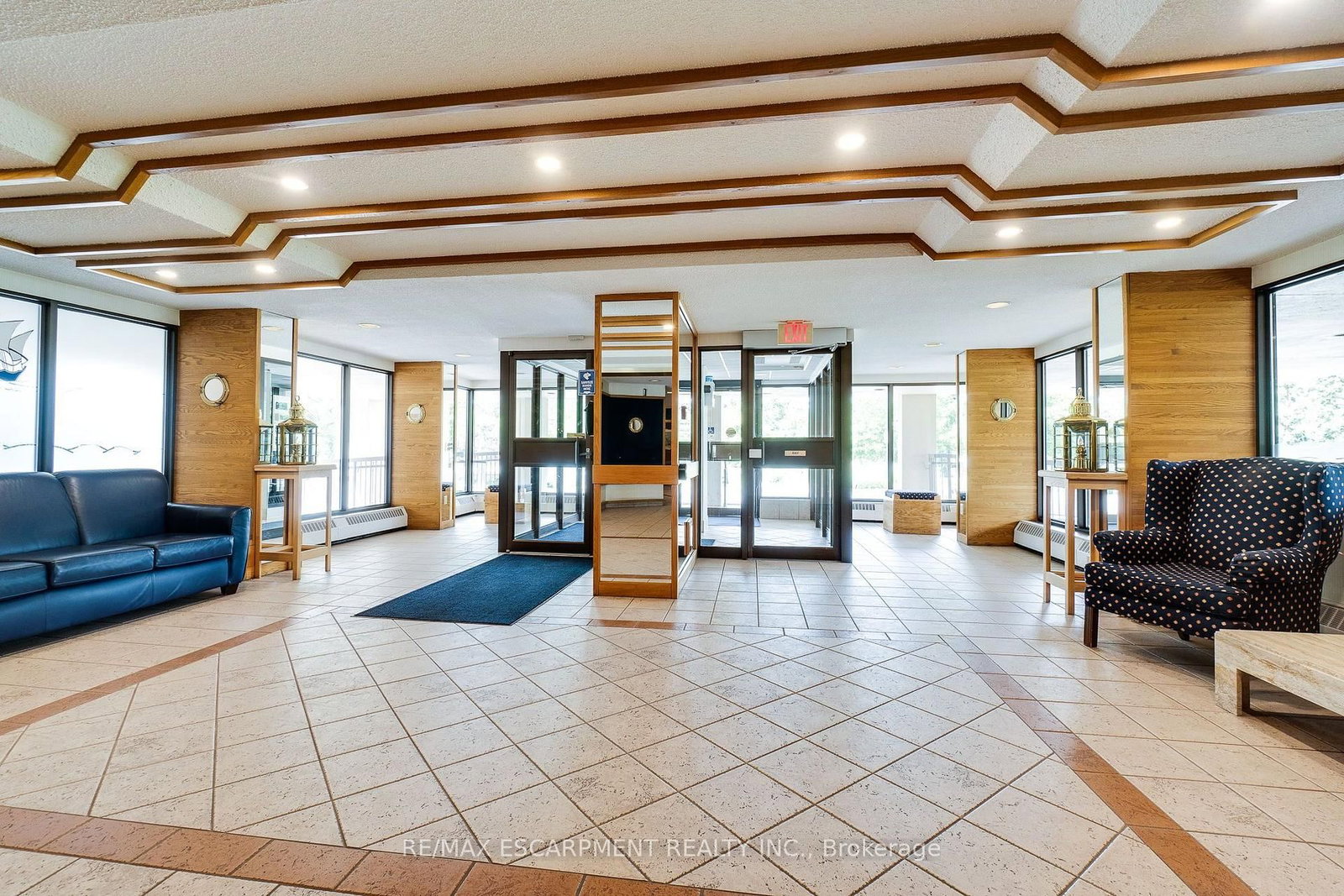 5250 Lakeshore Road • #1207 • Burlington, ON photo 40