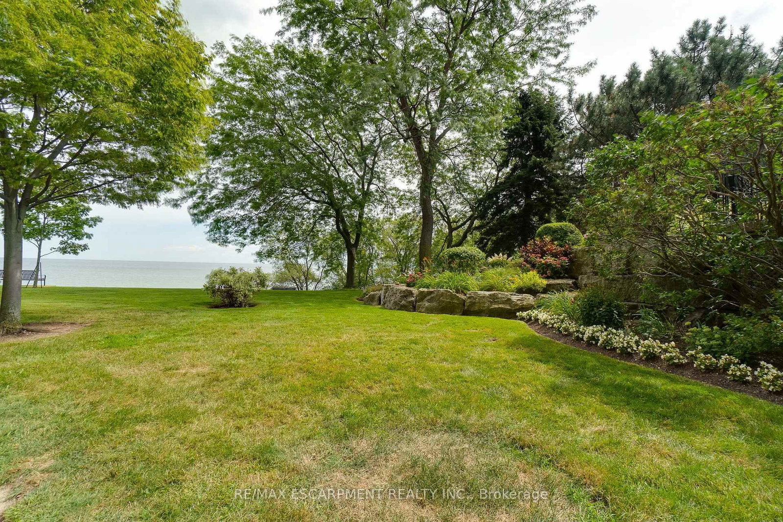 5250 Lakeshore Road • #1207 • Burlington, ON photo 41