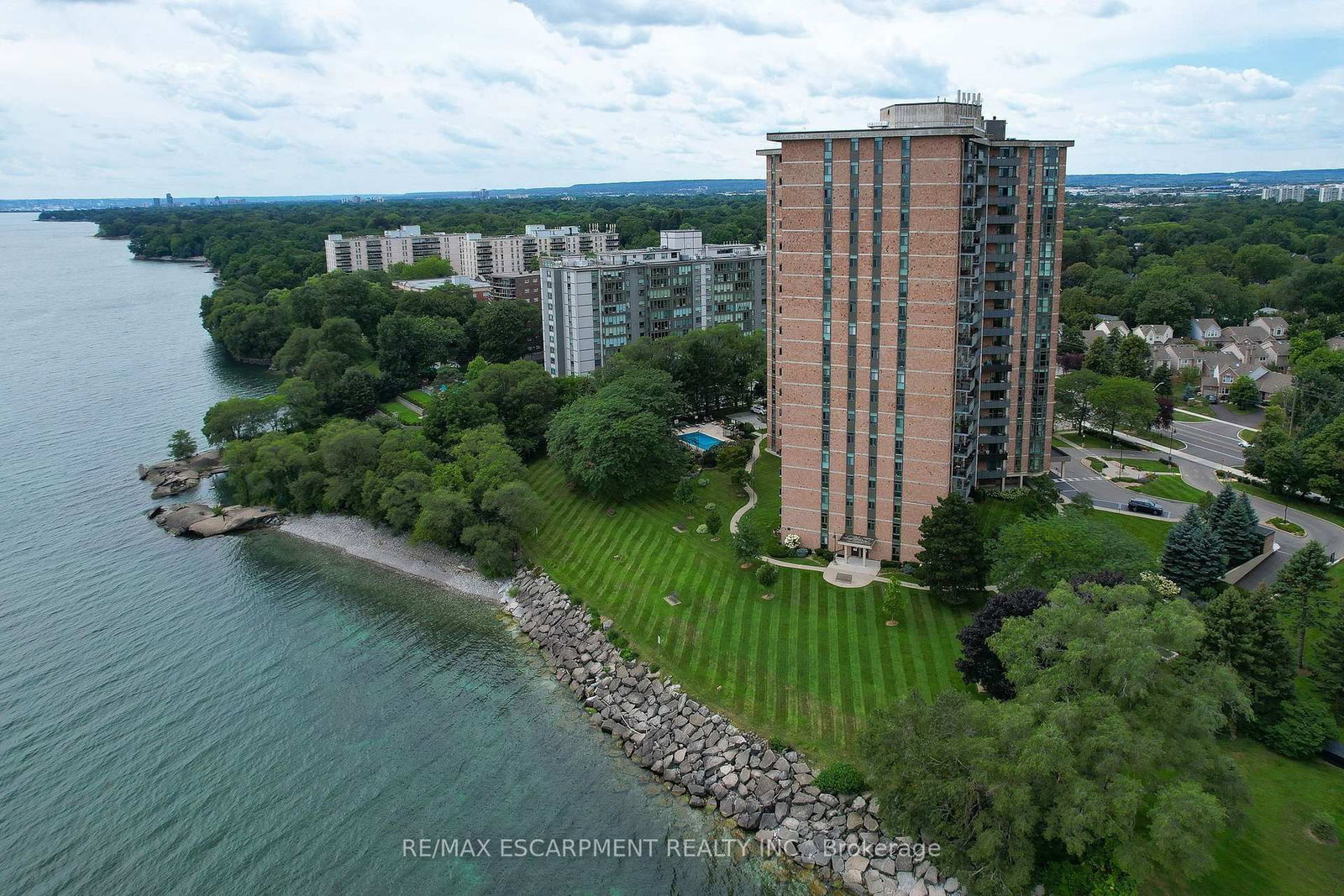 5250 Lakeshore Road • #1207 • Burlington, ON photo 44