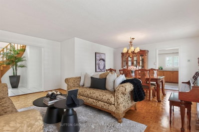 5308 MIDDLEBURY Drive • Mississauga, ON photo 9
