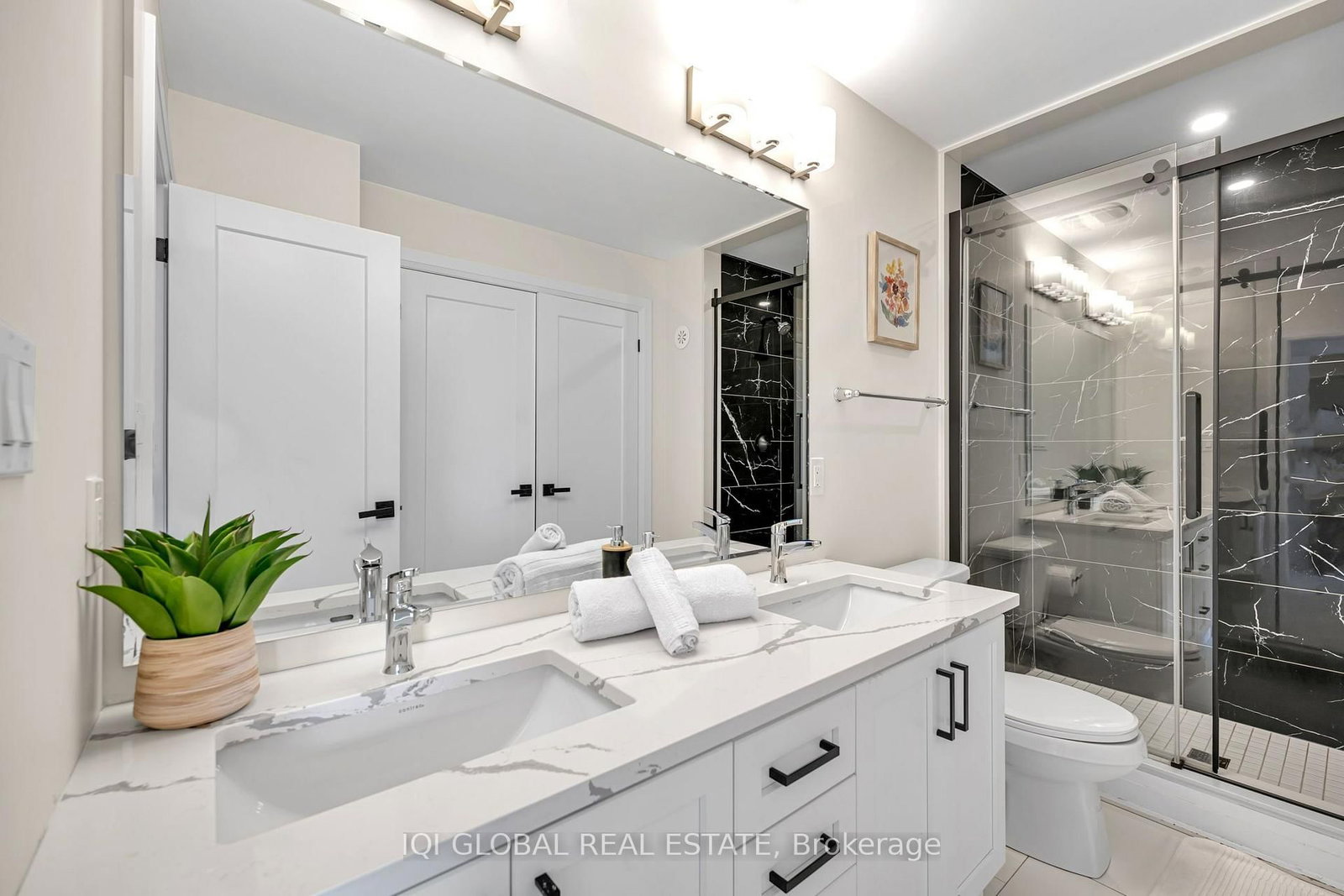 66 Settlers Road E • Oakville, ON photo 32