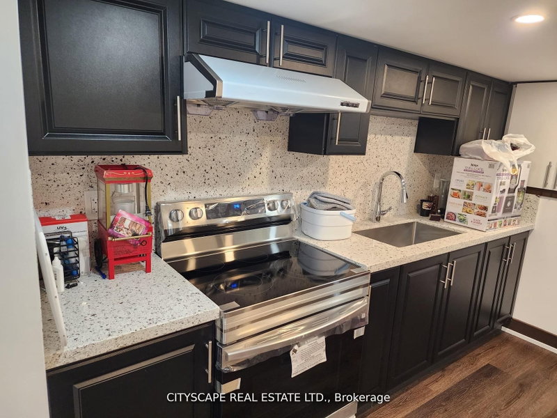 94 Unionville Brampton,ON L6P 2Z4 — Photo 6
