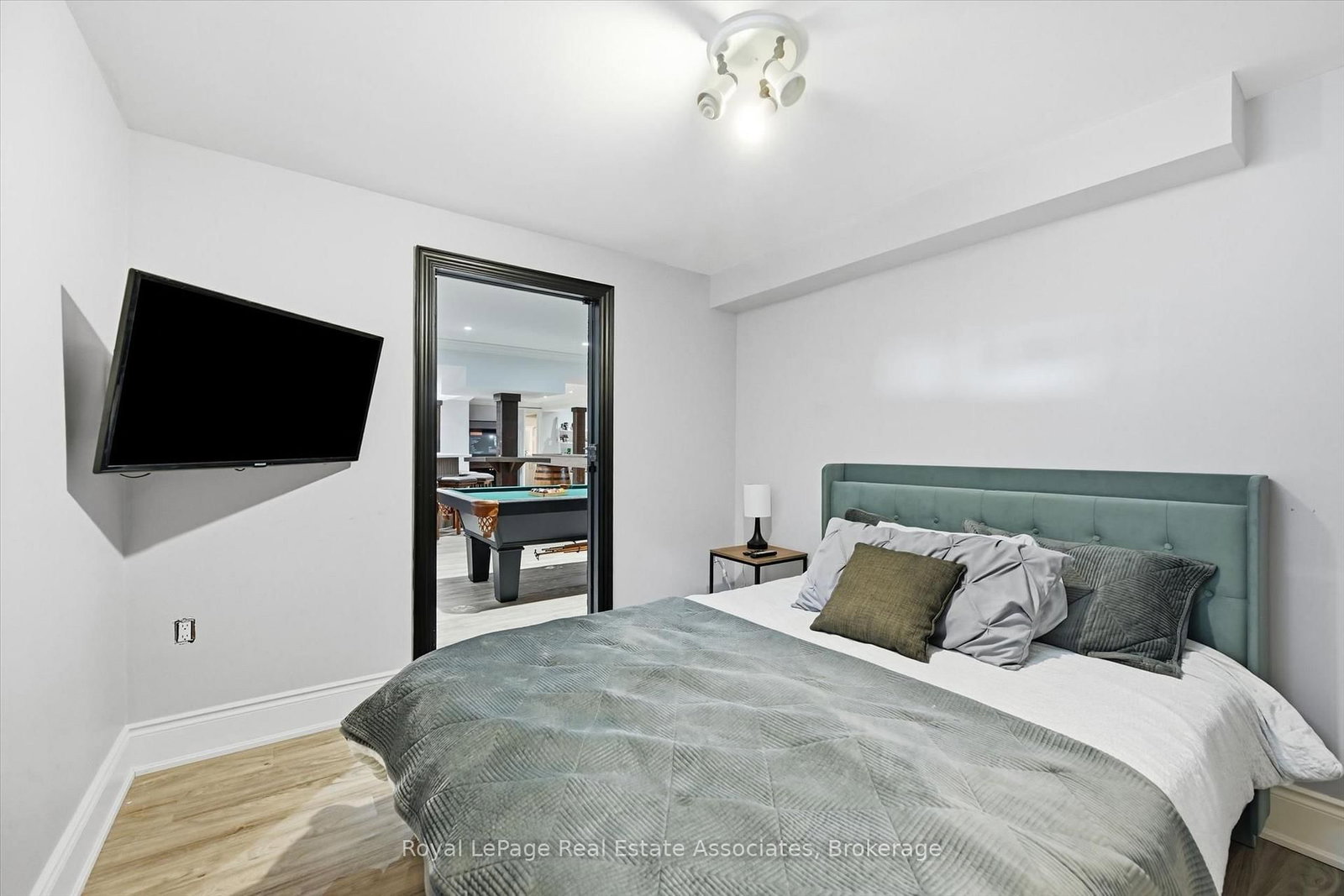 2312 Ridgeview Court • Burlington, ON photo 33