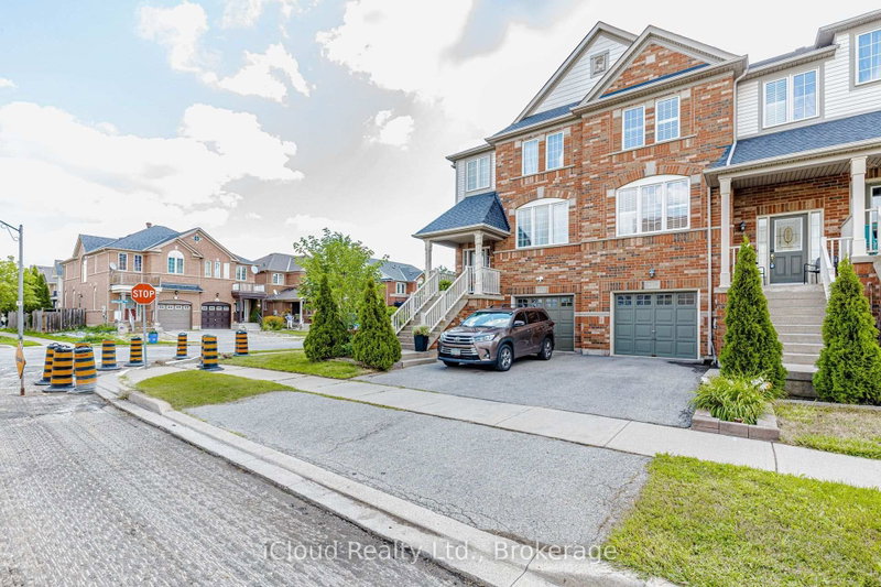 1279 Lamont Crescent
