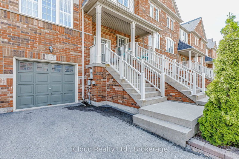 1279 Lamont Crescent