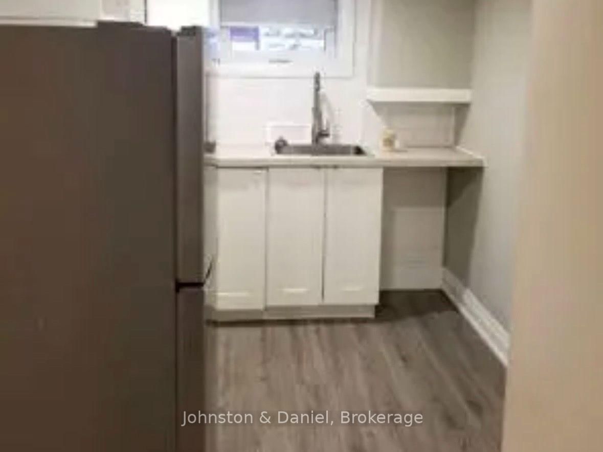 Studio - 183 Belgravia Avenue, Toronto 2