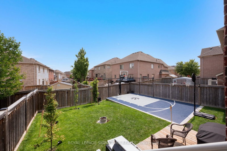 6 Cedarholme Avenue