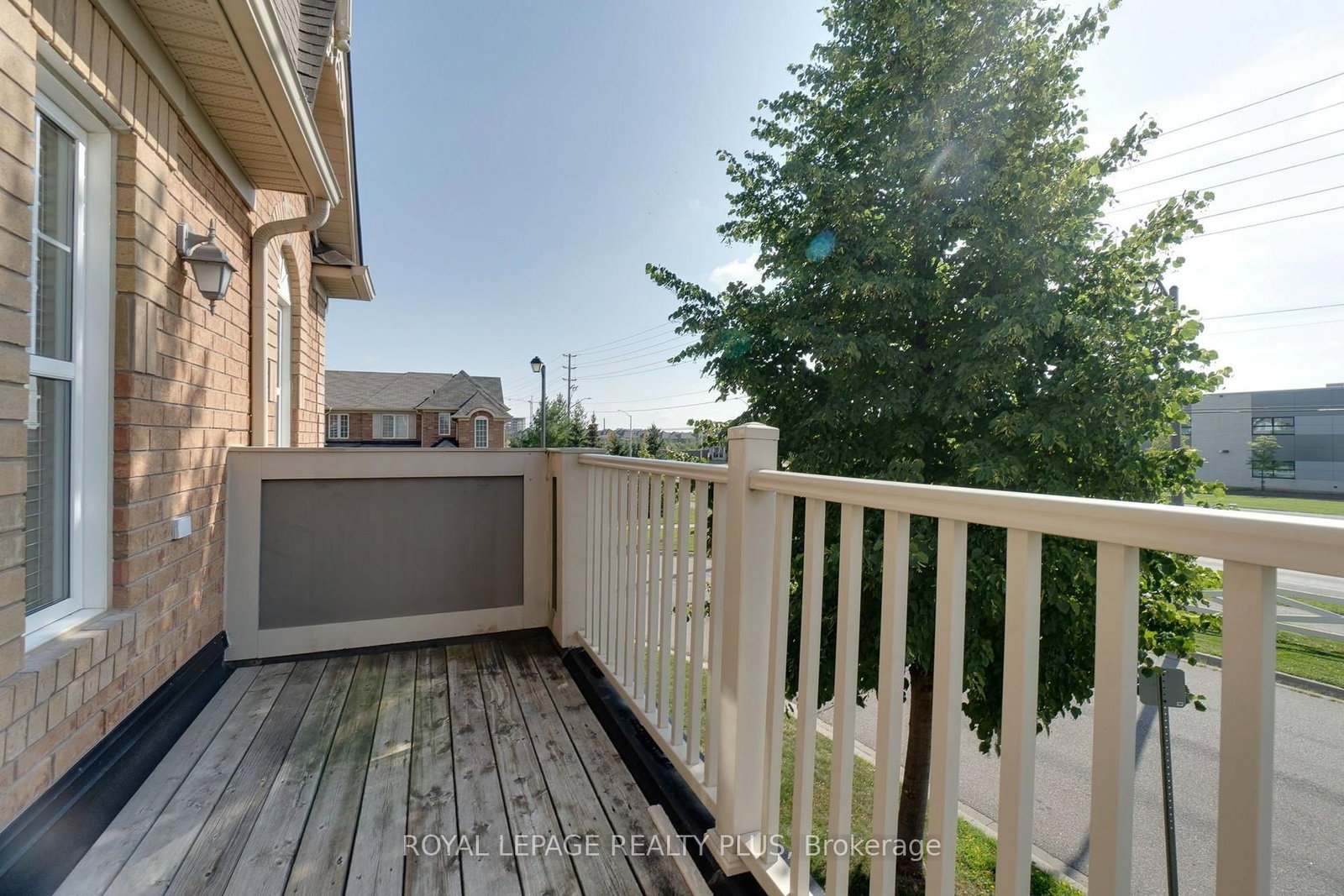 501 Cavanagh Lane • Milton, ON photo 12