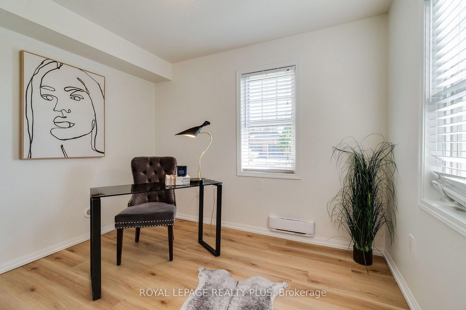 501 Cavanagh Lane • Milton, ON photo 4