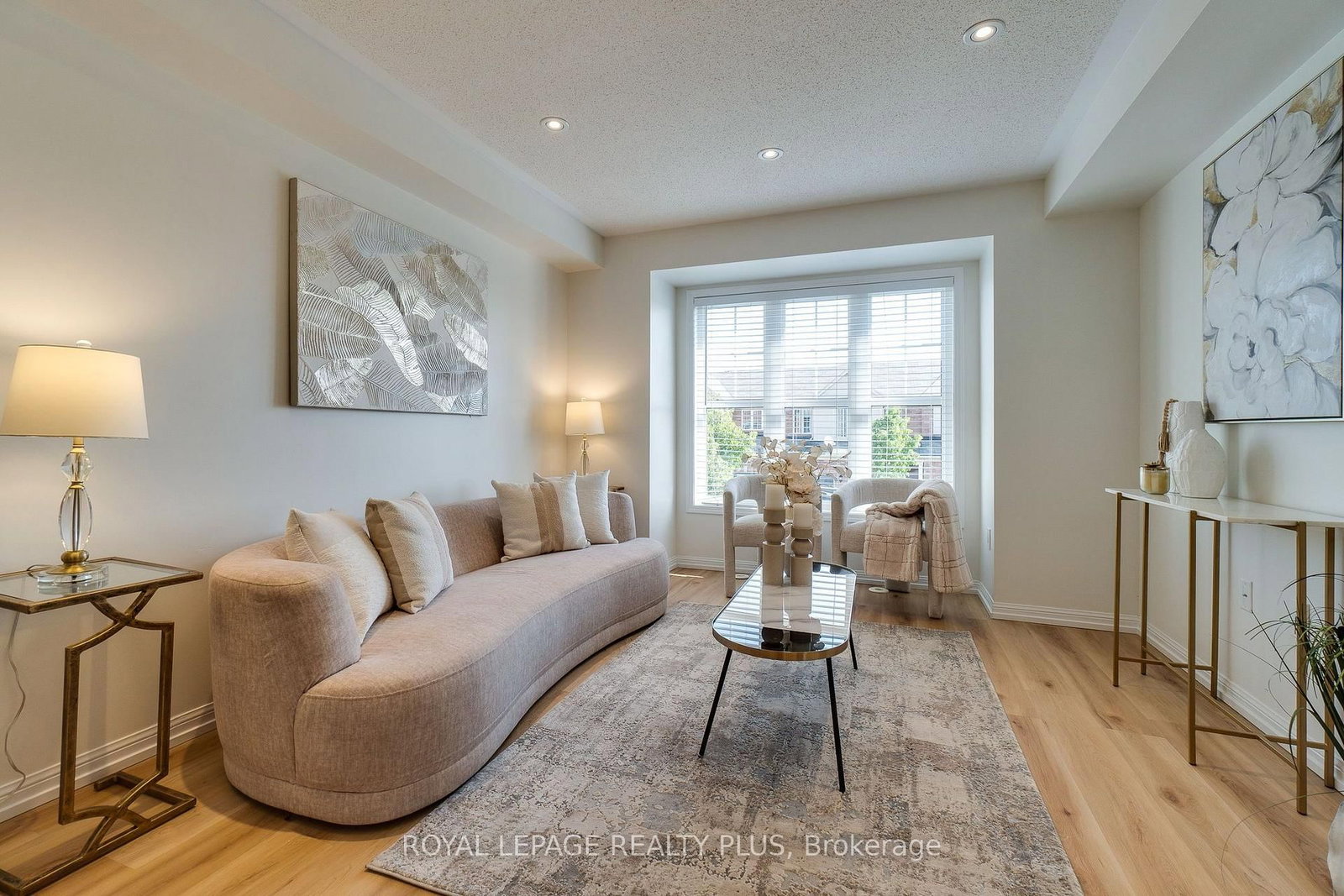 501 Cavanagh Lane • Milton, ON photo 5