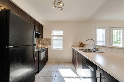 501 Cavanagh Lane • Milton, ON photo 8