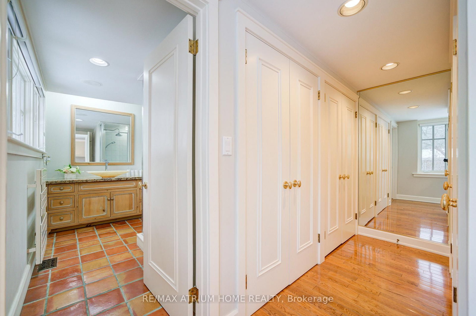 223 Trelawn Oakville,ON L6J 4R3 — Photo 17