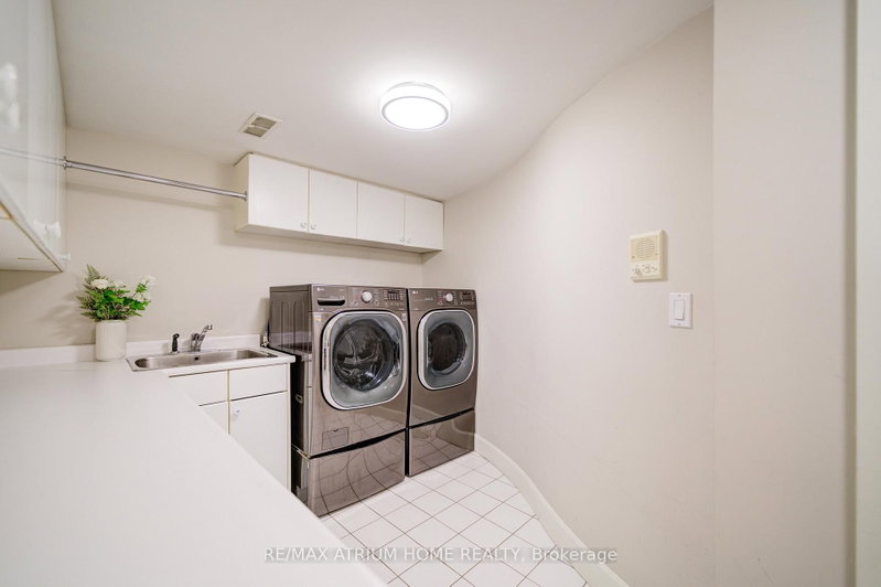 223 Trelawn Oakville,ON L6J 4R3 — Photo 22