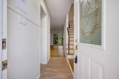140 Ripley Court • #4 • Oakville, ON photo 4