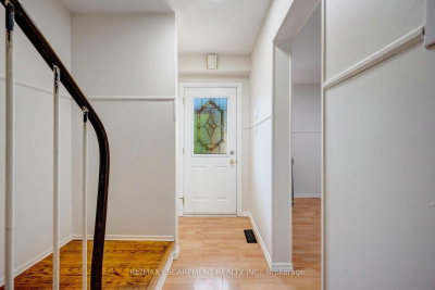 140 Ripley Court • #4 • Oakville, ON photo 5