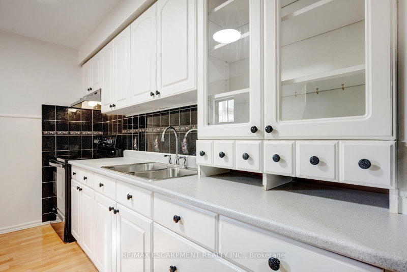 140 Ripley Oakville,ON L6H 1H1 — Photo 9