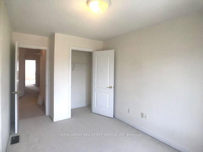 11 Calm Waters Crescent • Brampton, ON photo 9